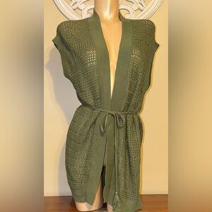 LOFT women’s MP medium petite Sweater vest Sage Green open Knit tie belt NWT